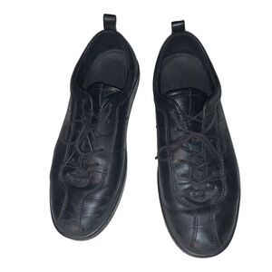 Women's ECCO Black Leather Lace-Up Sneakers US 9